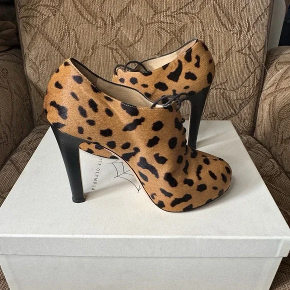 Charlotte Olympia Alice Platform High Pump In Hyena Animal Print Black Sz 37.5